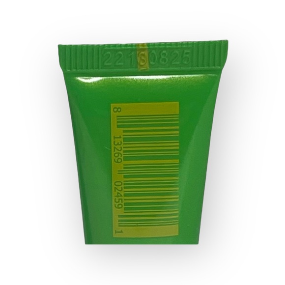 free w/$50 order new Tata Harper 𖦹 Repairative Moisturizer 𖦹 Luxe Travel Sealed - Picture 8 of 16